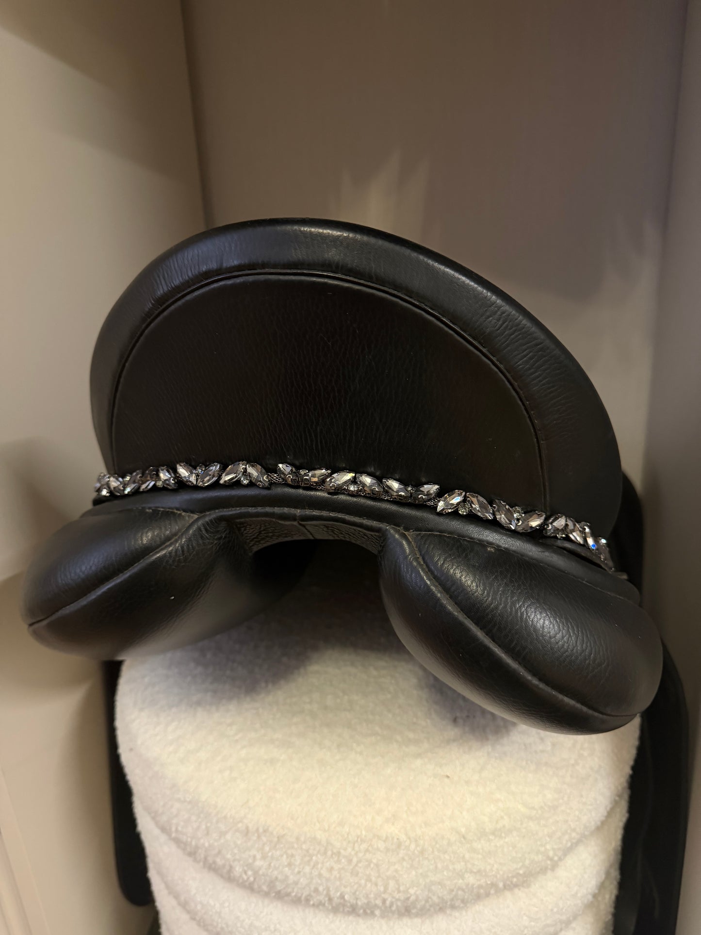 Sattelschmuck Black Pearl