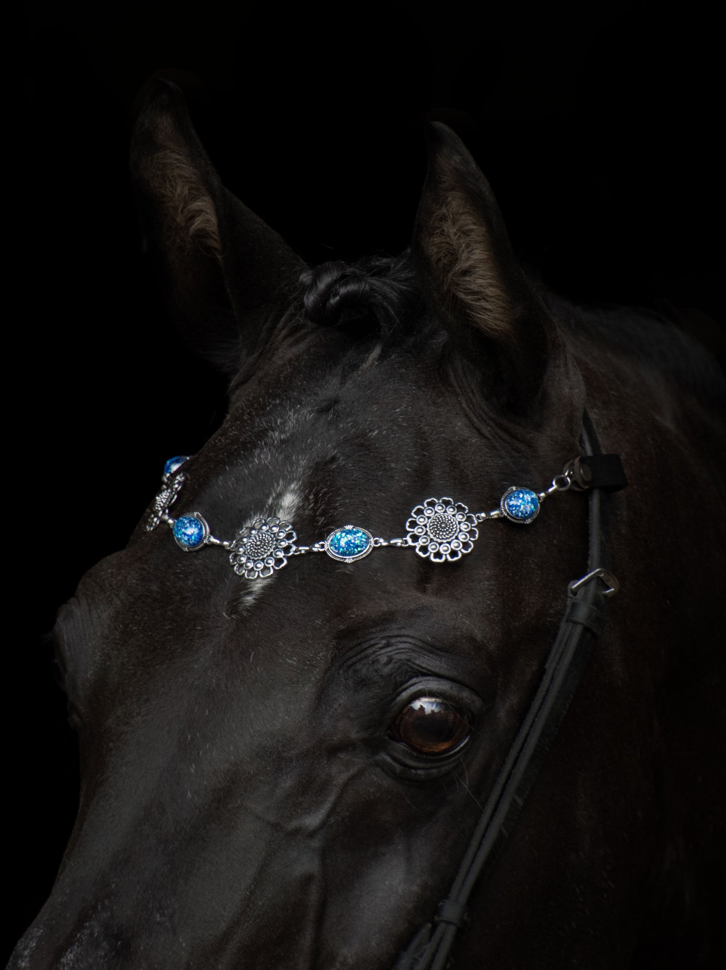 Pferdeschmuck Blue Iris